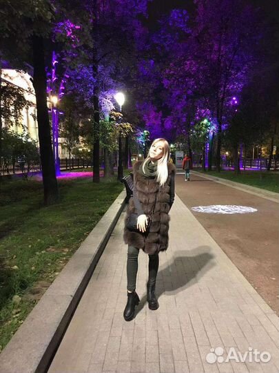 Меховая жилетка песцовая