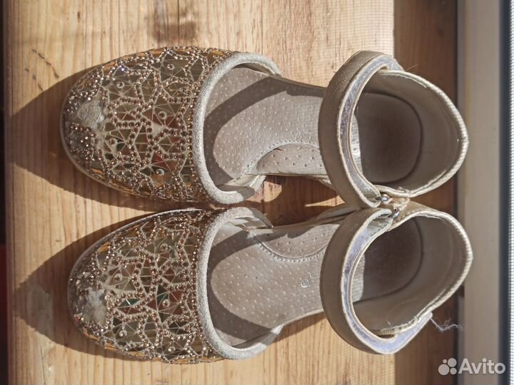 Туфельки для девочки