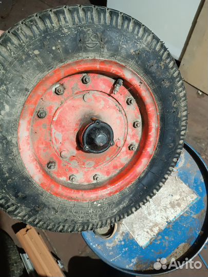 Колеса на муравей