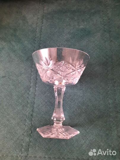 Вазочка на ножке богемский хрусталь