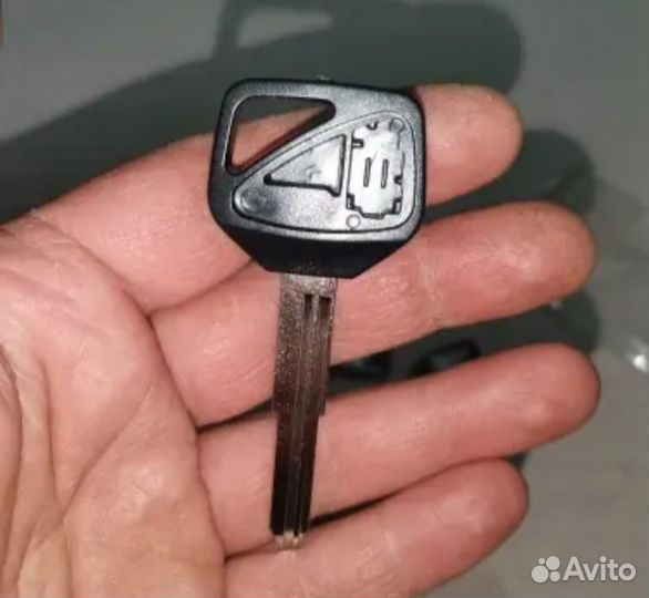 Ключ болванка(с чипом)зажигания мотоцикла Honda