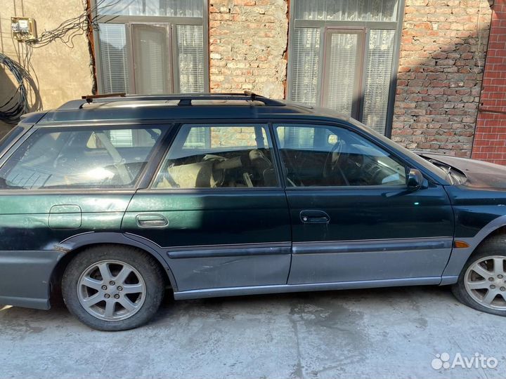 Subaru Outback 2.5 AT, 1997, битый, 350 000 км