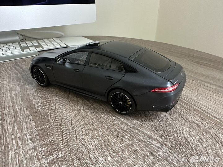 Norev Mercdes-Benz AMG-GT 4door 1:18