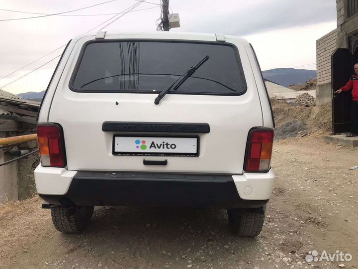 LADA 4x4 (Нива) 1.7 МТ, 2015, 135 000 км
