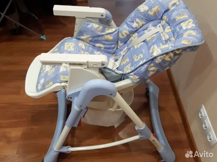 Стульчик для кормления jetem
