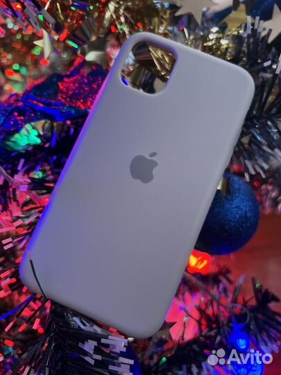 Чехол на iPhone 11