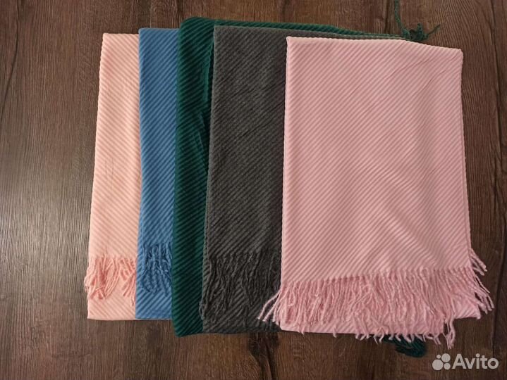 Шарфы и палантины