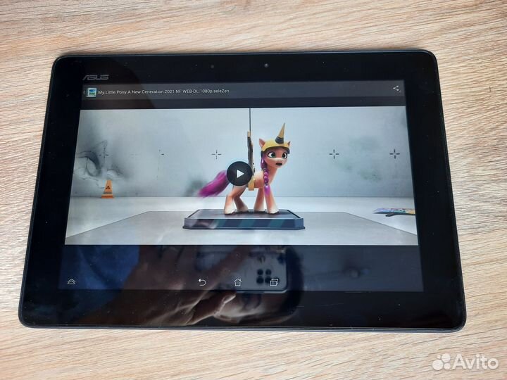 Планшет asus memo Pad FHD 10 ME302C