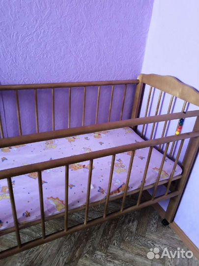 Детская кроватка