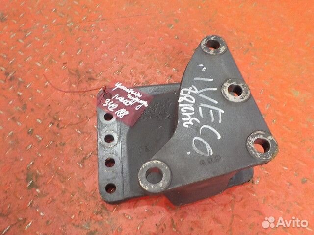 Кронштейн гидроусилителя iveco