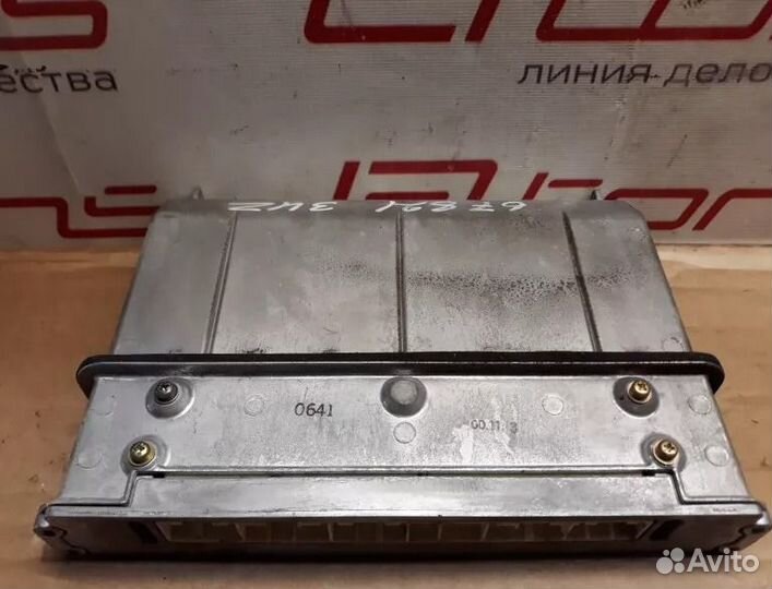 Блок управления двс toyota celsior 3UZ-FE UCF30