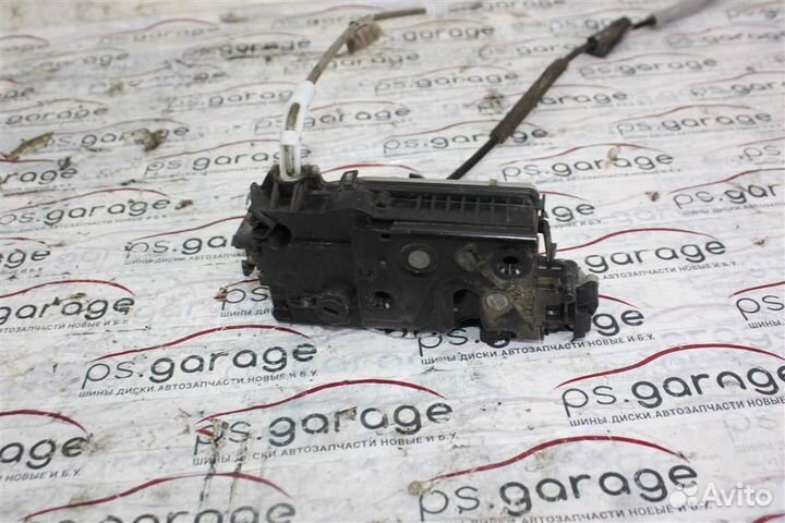 Замок двери задней левой Peugeot-Citroen DS5