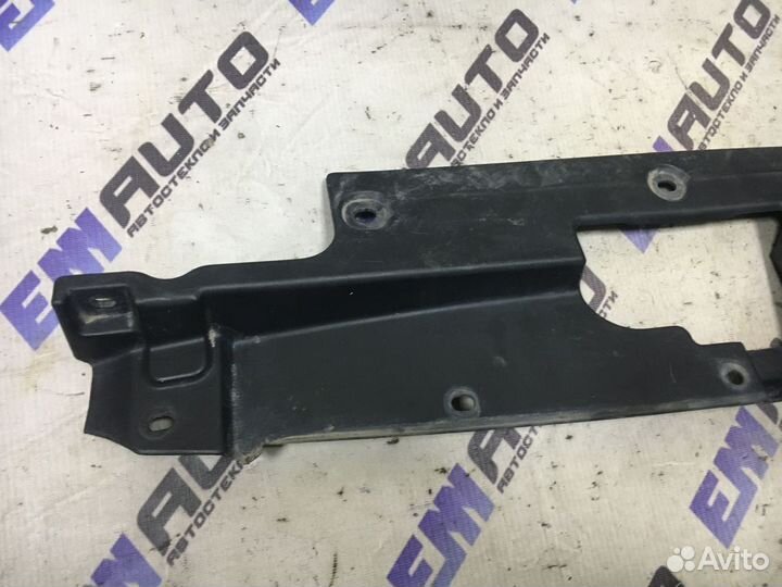 Накладка замка капота Хендай Элантра