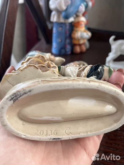 Статуэтка фарфор