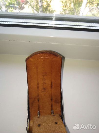 Мужской кожаный ремень