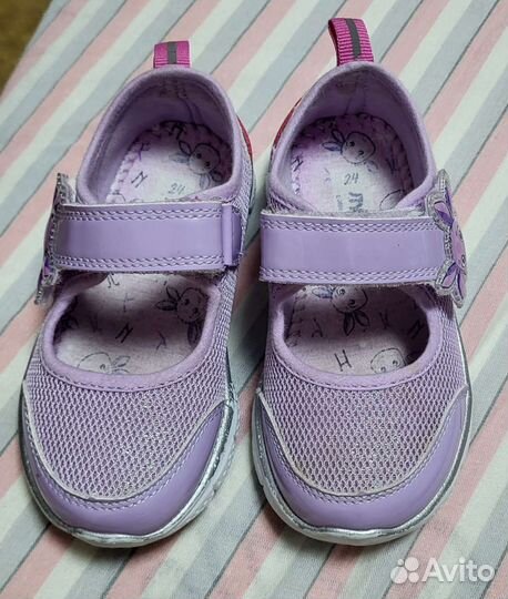 Туфли и кеды на девочку (размеры 24 и 25)