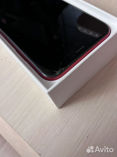 Телефон iPhone XR