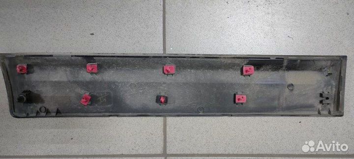 Накладка двери задняя левая Kia Sorento XM