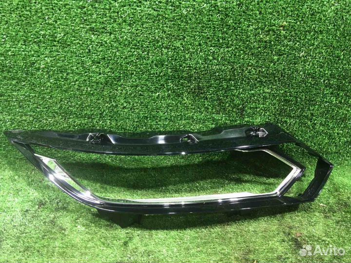 Маска фары Qashqai (17-21) R б/у небольшие царапин