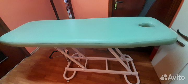 Массажный стол