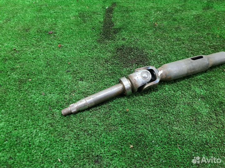 Вал рулевой рулевая колонка 4521043020 Toyota