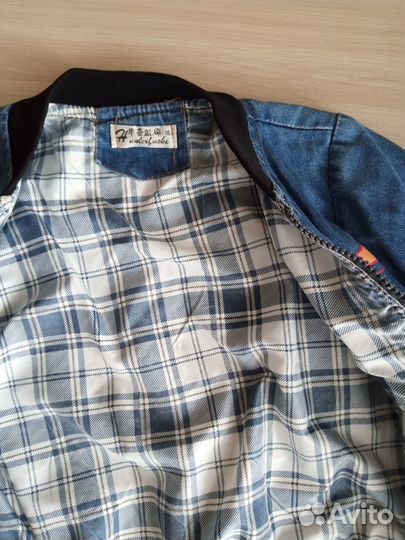 Продам джинсовую куртку