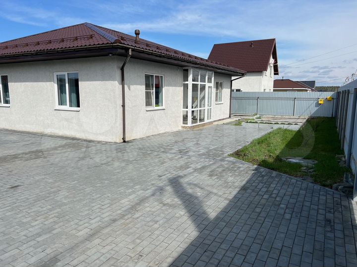 Коттедж 129 м² на участке 8,7 сот.