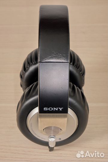 Наушники sony MDR-XB700 нов. амбушюры и изголовье