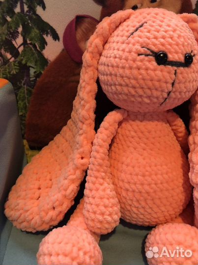 Заяц вязаный новый на подарок игрушка