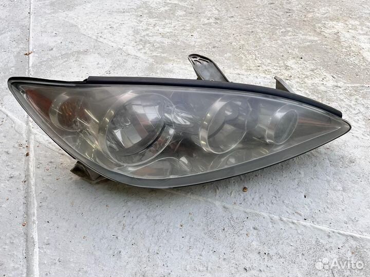 Фара передняя правая Toyota Camry 35/30