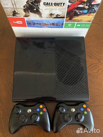 Microsoft Xbox 360 E 500Gb + 5 игр