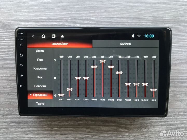 Магнитола на Volkswagen Touareg GP с камерой