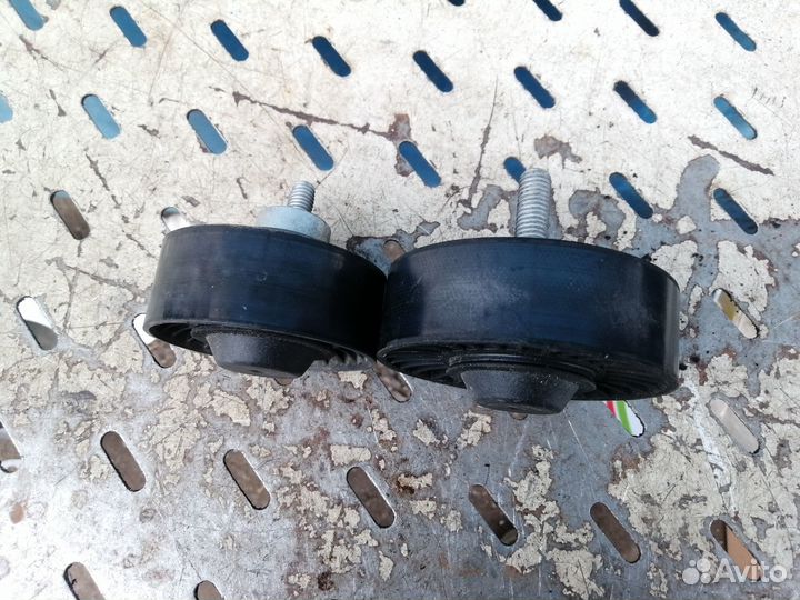 Ролик обводной двигателя PT204 Jaguar Land Rover