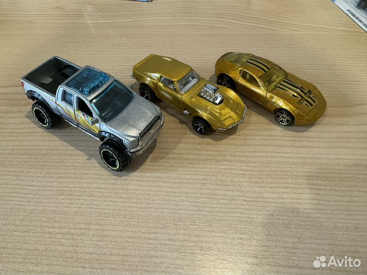 Hot wheels машинки