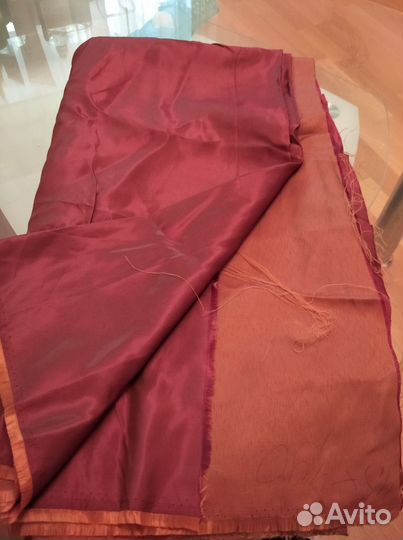 Отрезы тканей в ассортименте