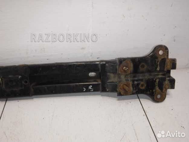 Усилитель переднего бампера