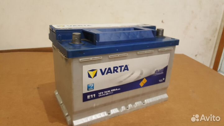 Аккумулятор б/у varta E11 74Ач 680А