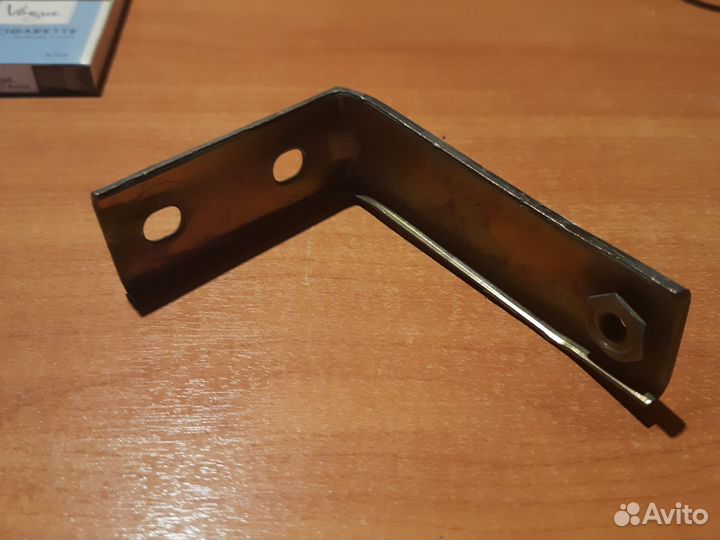 Кронштейн приемной трубы Таврия