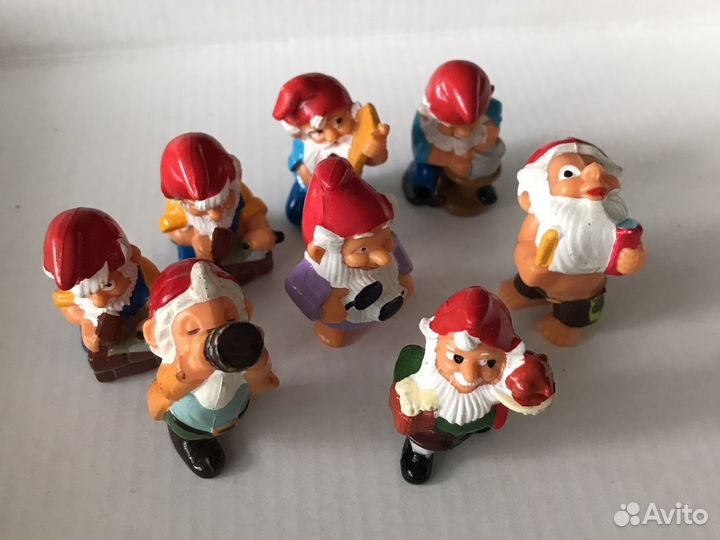 Игрушки. Киндер сюмприз. Гномы