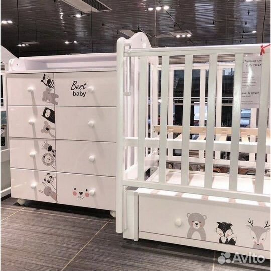 Детская кроватка и пеленальный комод Зверополис