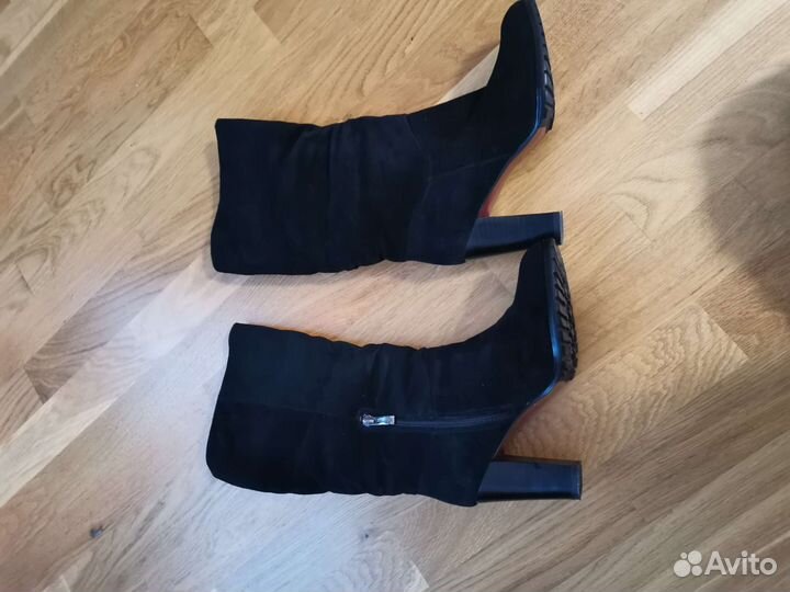 Зимние женские сапоги 38