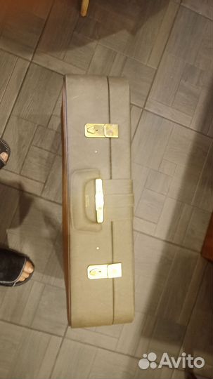 Винтажный чемодан