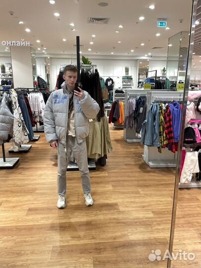 Бармен, администратор в фитнес клуб