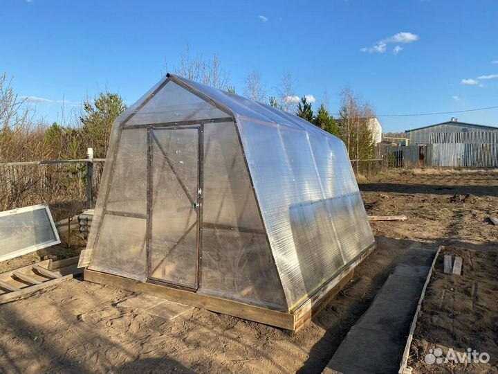 Заборы, оградки, вольеры и т.п