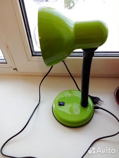 Лампа настольная