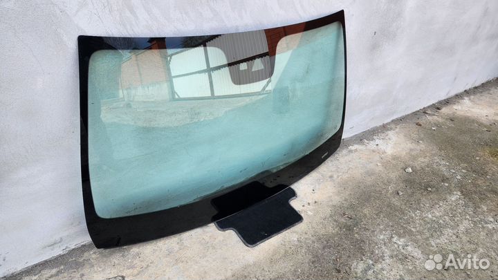 Лобовое стекло Mercedes-Benz w213