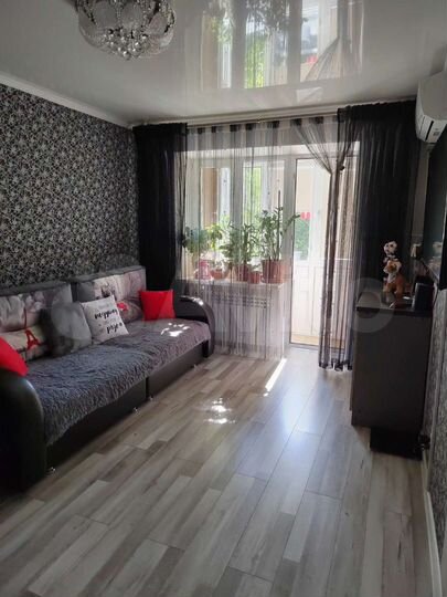 2-к. квартира, 42 м², 2/4 эт.