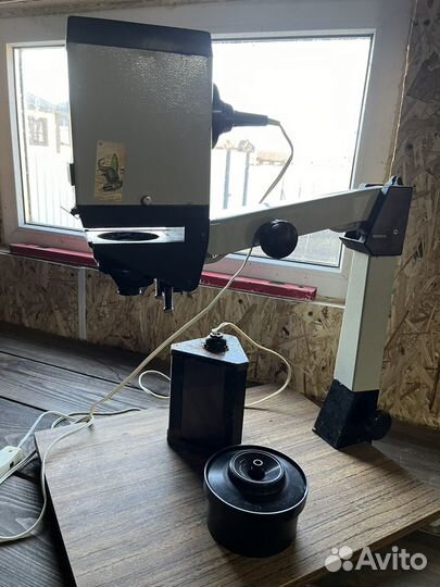 Увеличитель для фотопечати. В рабочем состоянии