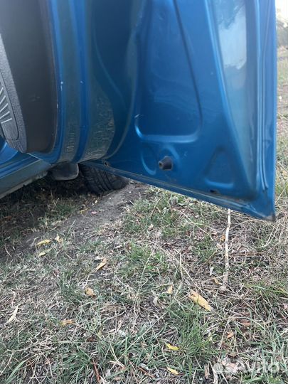 Дверь на hyundai getz 1