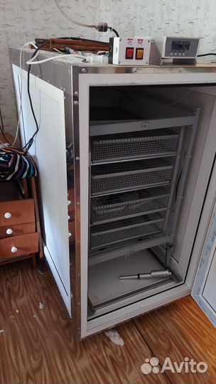 Инкубатор для яиц